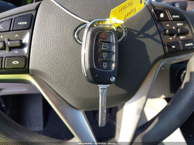 2019 HYUNDAI TUCSON KM8J2CA49KU872136 Photo 10