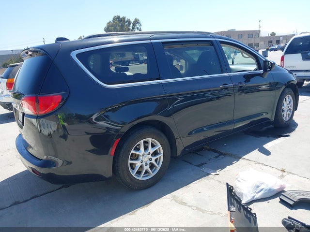 Chrysler Voyager 2020 2C4RC1DG4LR255224 Image 4
