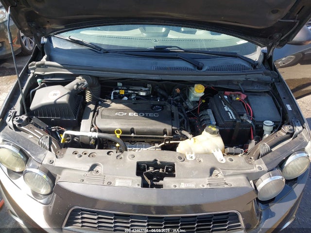 1G1JC6SH3E4132678 Chevrolet Sonic Lt Auto
