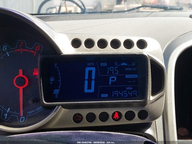 1G1JC6SH3E4132678 Chevrolet Sonic Lt Auto