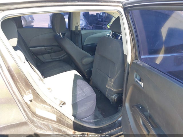 1G1JC6SH3E4132678 Chevrolet Sonic Lt Auto