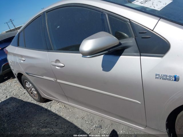JTDKAMFP5M3167430 Toyota 2zr-fxe, 1nm+1sm