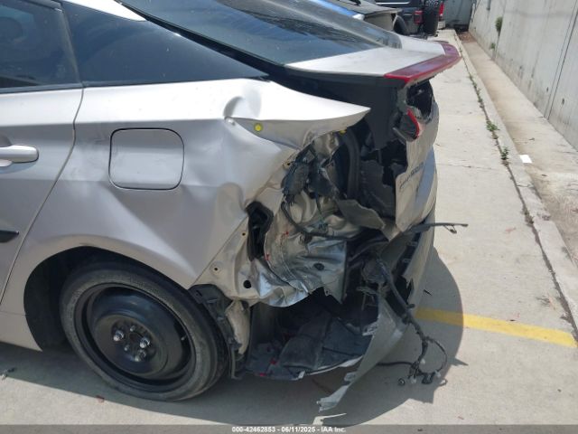 JTDKAMFP5M3167430 Toyota 2zr-fxe, 1nm+1sm