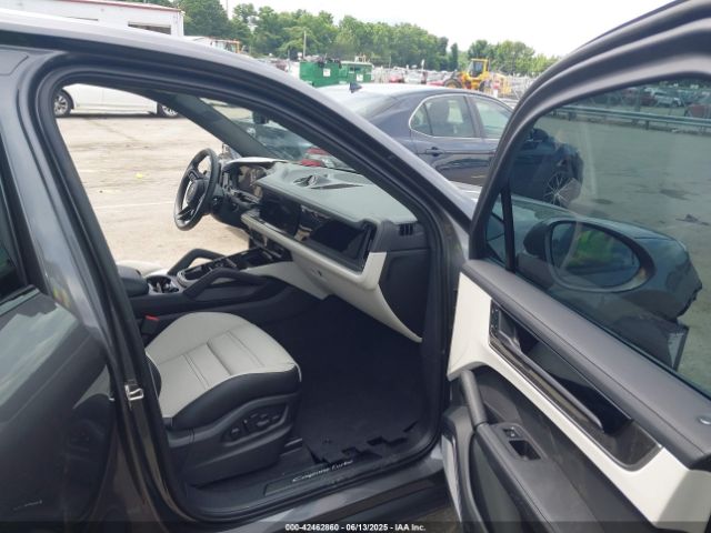 2025 PORSCHE CAYENNE WP1AM2AY7SDA27408 Photo 4