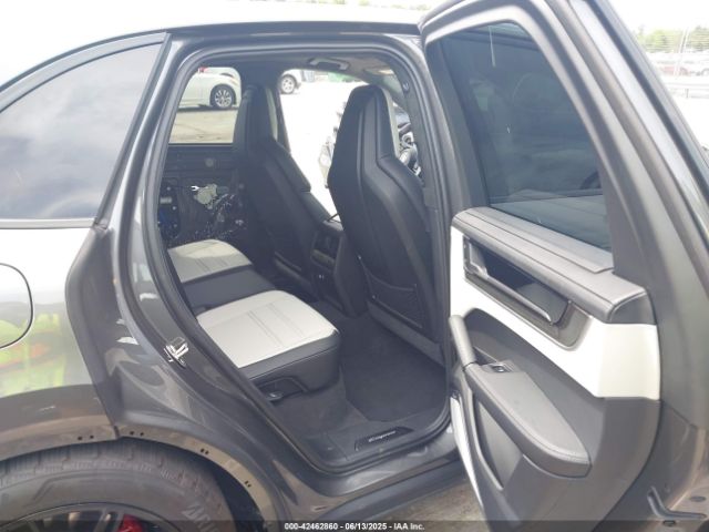 2025 PORSCHE CAYENNE WP1AM2AY7SDA27408 Photo 7