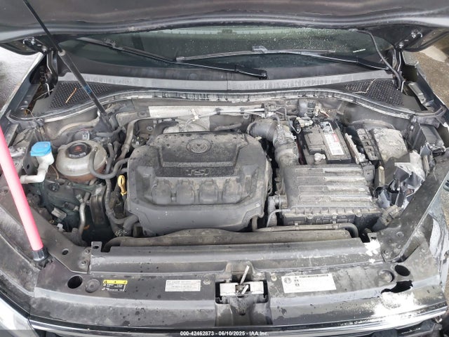 Volkswagen Tiguan 2018 3VV3B7AX7JM222398 Image 10