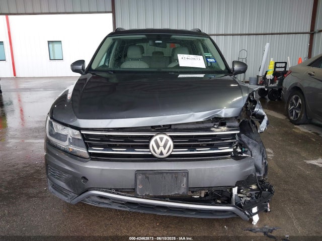 Volkswagen Tiguan 2018 3VV3B7AX7JM222398 Image 12