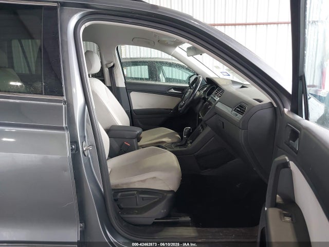 Volkswagen Tiguan 2018 3VV3B7AX7JM222398 Image 5