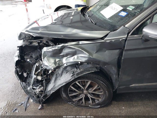 Volkswagen Tiguan 2018 3VV3B7AX7JM222398 Image 6