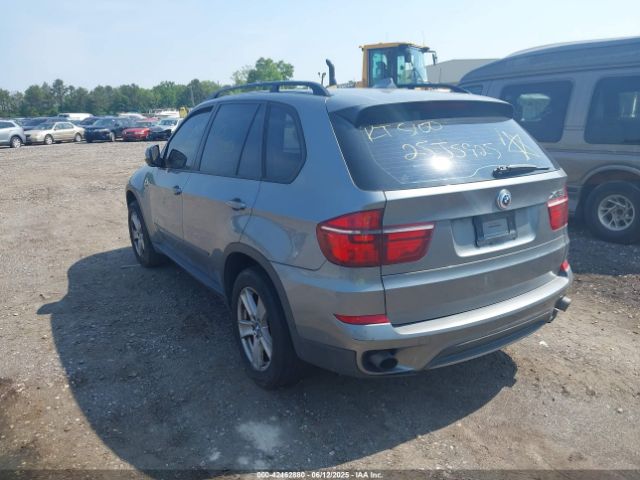 2011 BMW X5 5UXZV4C5XBL408464 Photo 2