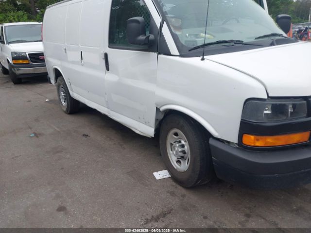 1GCWGAF72N1142965 Chevrolet Express Cargo Rwd 2500 Regular Wheelbase Wt