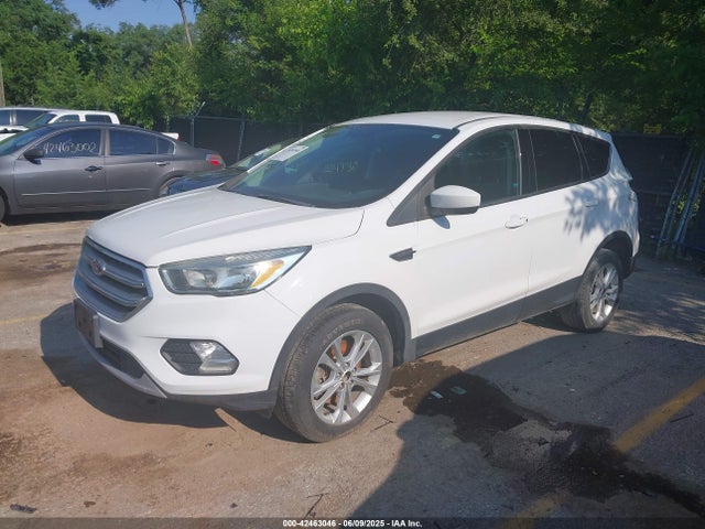 1FMCU9GD9HUA29351 Ford ESCAPE SE