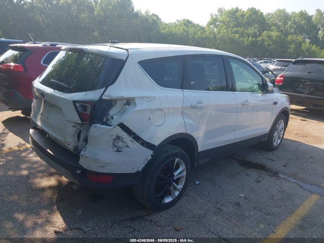1FMCU9GD9HUA29351 Ford ESCAPE SE