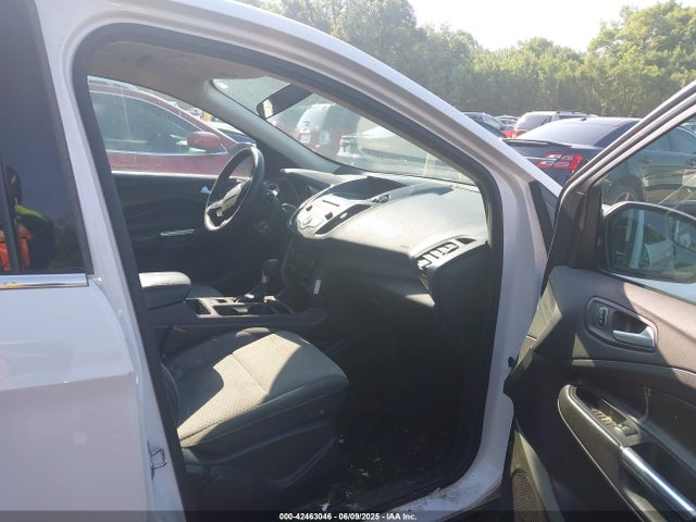 1FMCU9GD9HUA29351 Ford ESCAPE SE