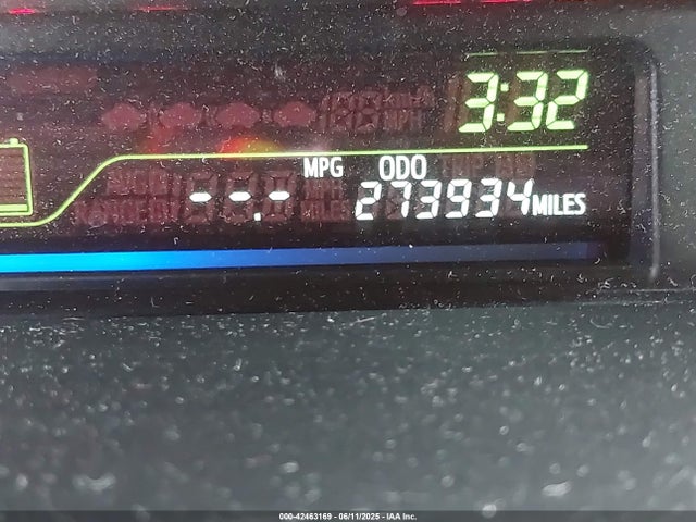 JTDZN3EU2GJ052093 Toyota Prius V Two