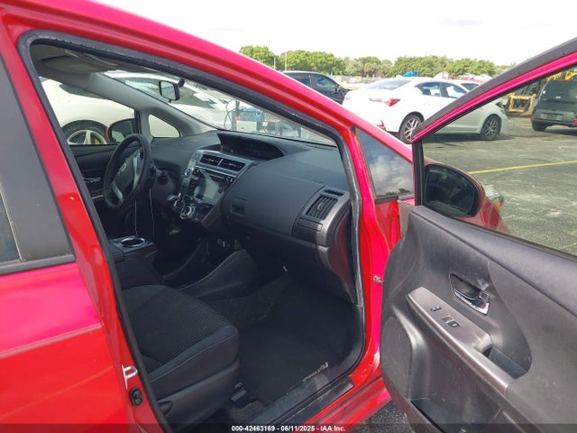 JTDZN3EU2GJ052093 Toyota Prius V Two