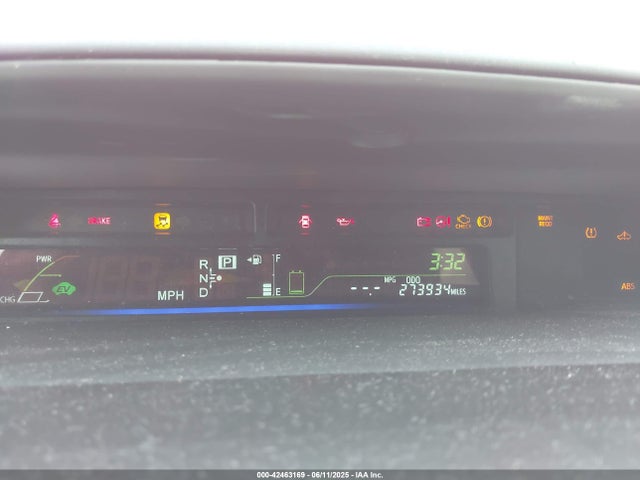 JTDZN3EU2GJ052093 Toyota Prius V Two