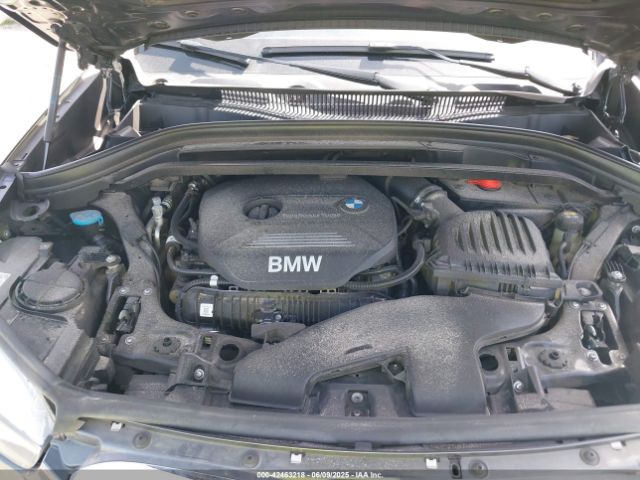 2018 BMW X1 WBXHT3C38J5F88807 Photo 9