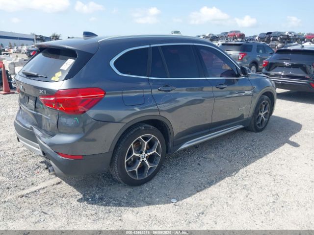 2018 BMW X1 WBXHT3C38J5F88807 Photo 3