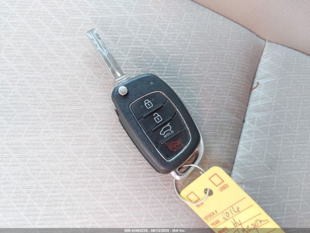 2016 HYUNDAI TUCSON KM8J3CA43GU125927 Photo 10
