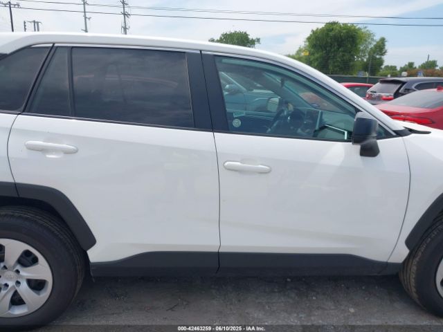 2T3F1RFV2SW526465 Toyota RAV4 LE