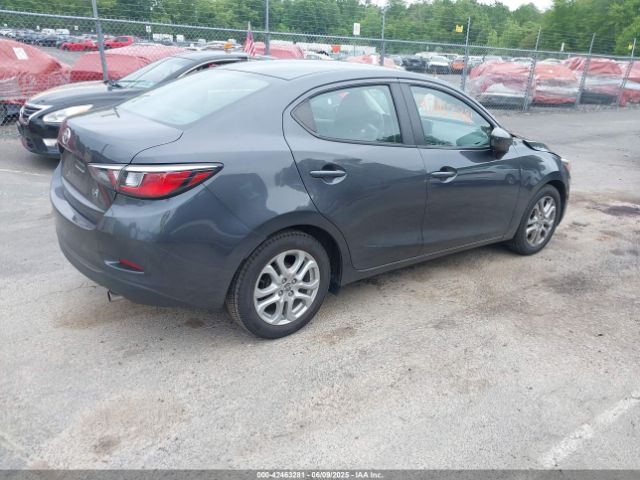 3MYDLBZV2GY128325 Scion IA