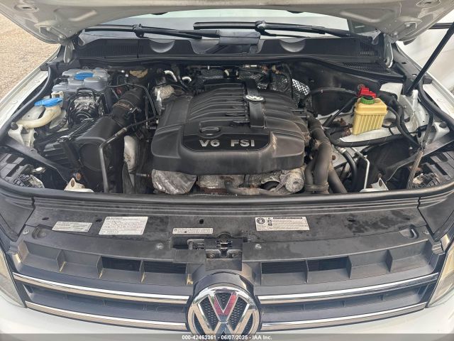 2013 VOLKSWAGEN TOUAREG WVGEF9BP3DD005660 Photo 9