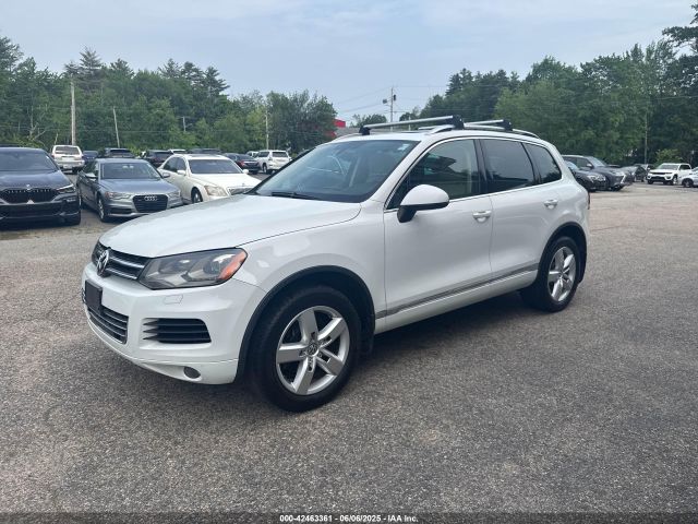 2013 VOLKSWAGEN TOUAREG WVGEF9BP3DD005660 Photo 1