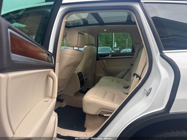 2013 VOLKSWAGEN TOUAREG WVGEF9BP3DD005660 Photo 7