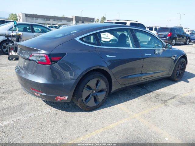 2018 TESLA MODEL 3 5YJ3E1EA2JF039262 Photo 3