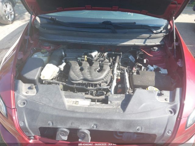 1C4PJLCS0EW106284 Jeep Cherokee Latitude