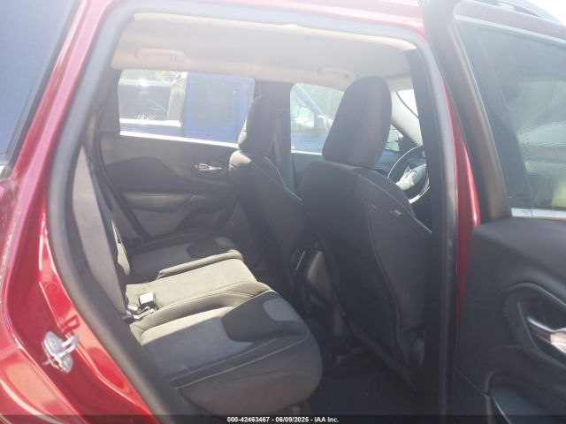 1C4PJLCS0EW106284 Jeep Cherokee Latitude