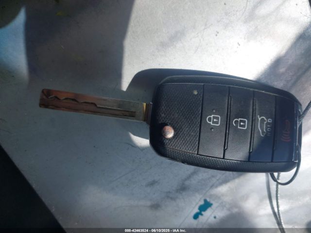 5XYPGDA31GG134305 KIA Sorento 2.4l Lx