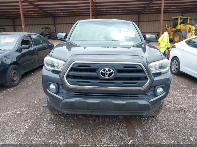 Toyota Tacoma Sr5 V6 2017 3TMAZ5CN9HM030346 Image 12