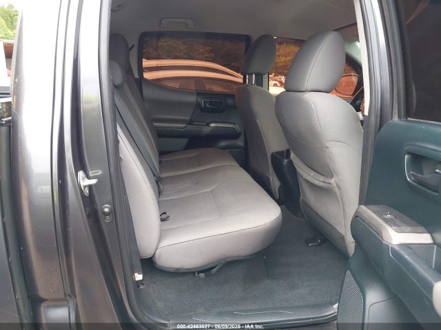 Toyota Tacoma Sr5 V6 2017 3TMAZ5CN9HM030346 Image 8