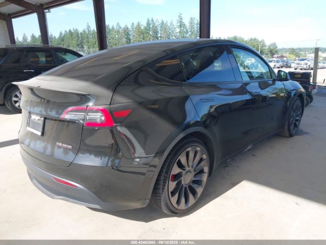 5YJYGDEF8MF140887 Tesla 2021