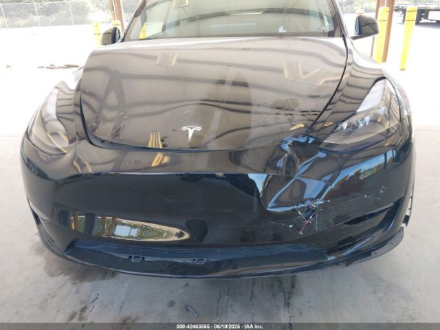 5YJYGDEF8MF140887 Tesla 2021
