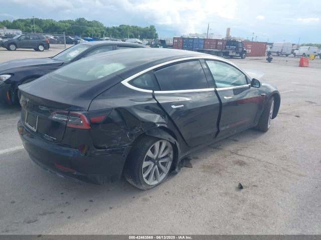 Tesla MODEL 3 2018 5YJ3E1EB5JF100368 Image 4