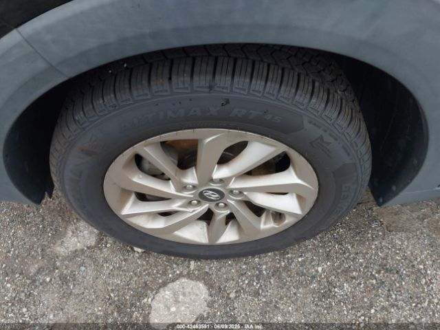 KM8J3CA45GU041303 Hyundai TUCSON SE