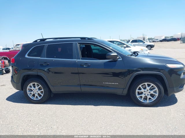 1C4PJMAS4GW268625 Jeep Cherokee Sport