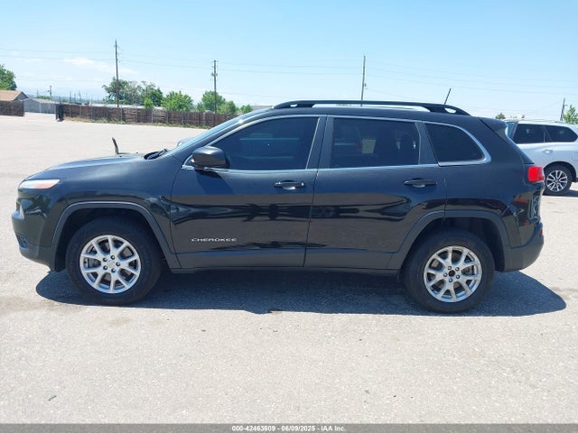 1C4PJMAS4GW268625 Jeep Cherokee Sport