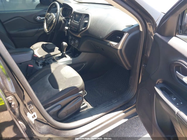 1C4PJMAS4GW268625 Jeep Cherokee Sport