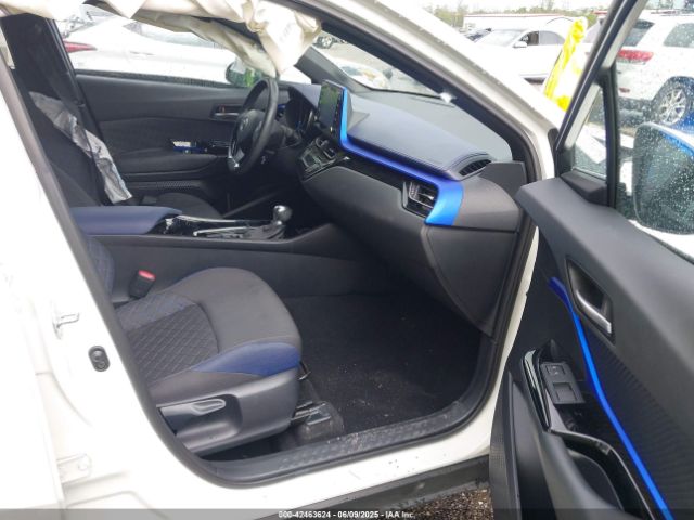2021 TOYOTA C-HR NMTKHMBXXMR135393 Photo 4