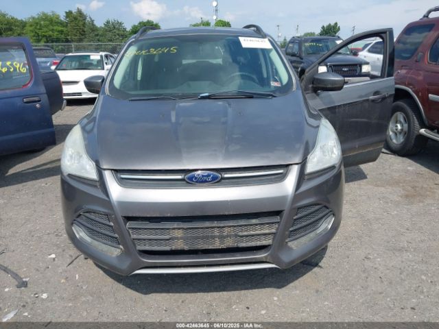 1FMCU0GX7EUA12033 Ford ESCAPE SE