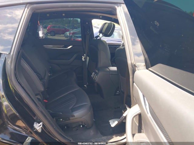 ZN661XUA3JX298392 Maserati m156d