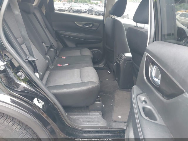 JN8AT2MV4KW392935 Nissan 2019