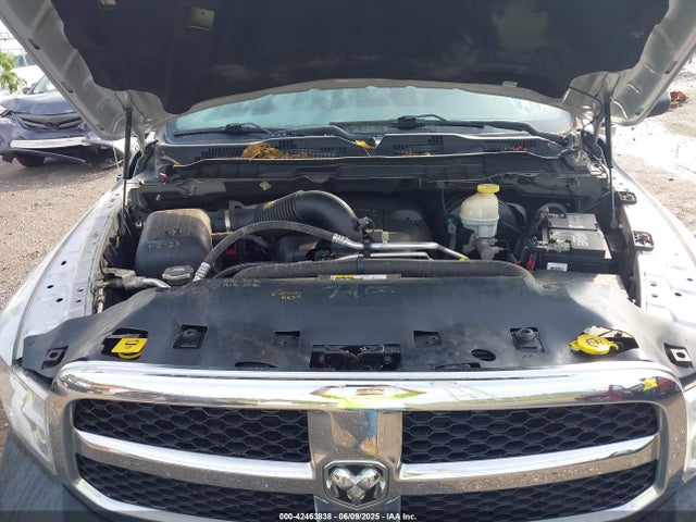 1C6RR7STXHS780786 RAM 1500 Tradesman  4x4 6'4 Box
