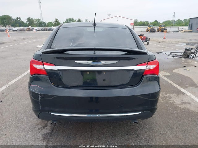 1C3CCBAG5EN157680 Chrysler 2014