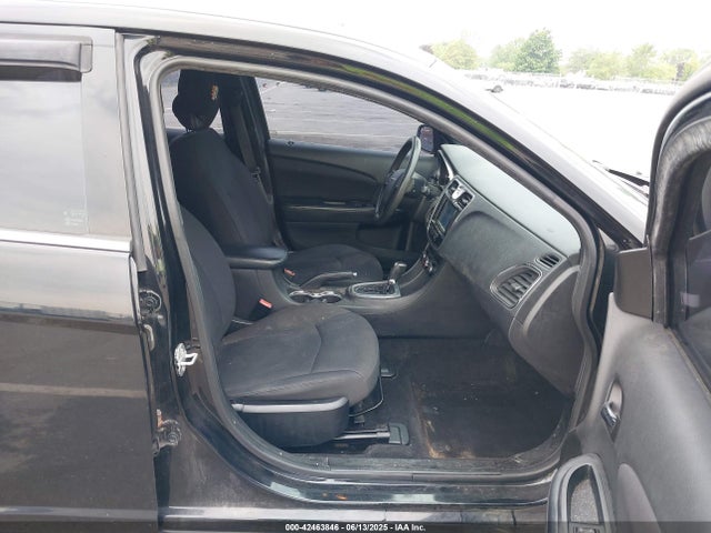 1C3CCBAG5EN157680 Chrysler 2014