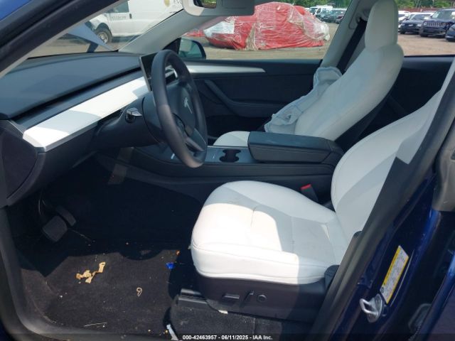 2023 TESLA MODEL Y 7SAYGDEE5PF613627 Photo 4